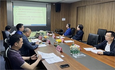 湖南省政協(xié)副主席、工商聯(lián)主席張健一行蒞臨進(jìn)芯電子指導(dǎo)工作